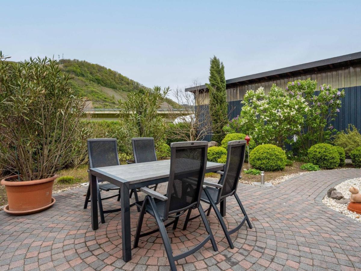 Restful Apartment In Neumagen Near River Moselle Exterior photo